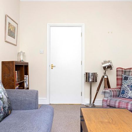 Joivy Modern Flat On Rose Street Daire Edinburgh Dış mekan fotoğraf